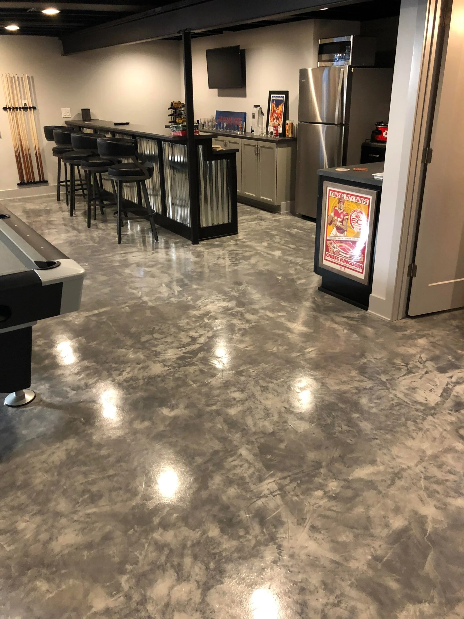 Skimstone Commercial Space
